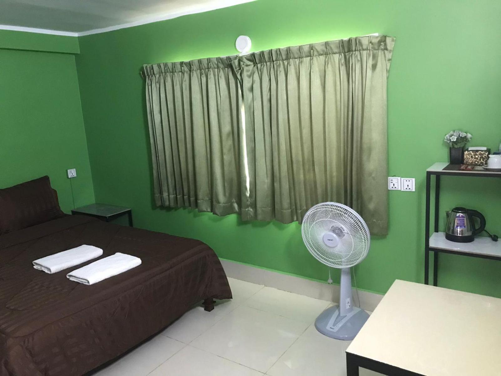 Route 76 Guest House 센 모노롬 외부 사진