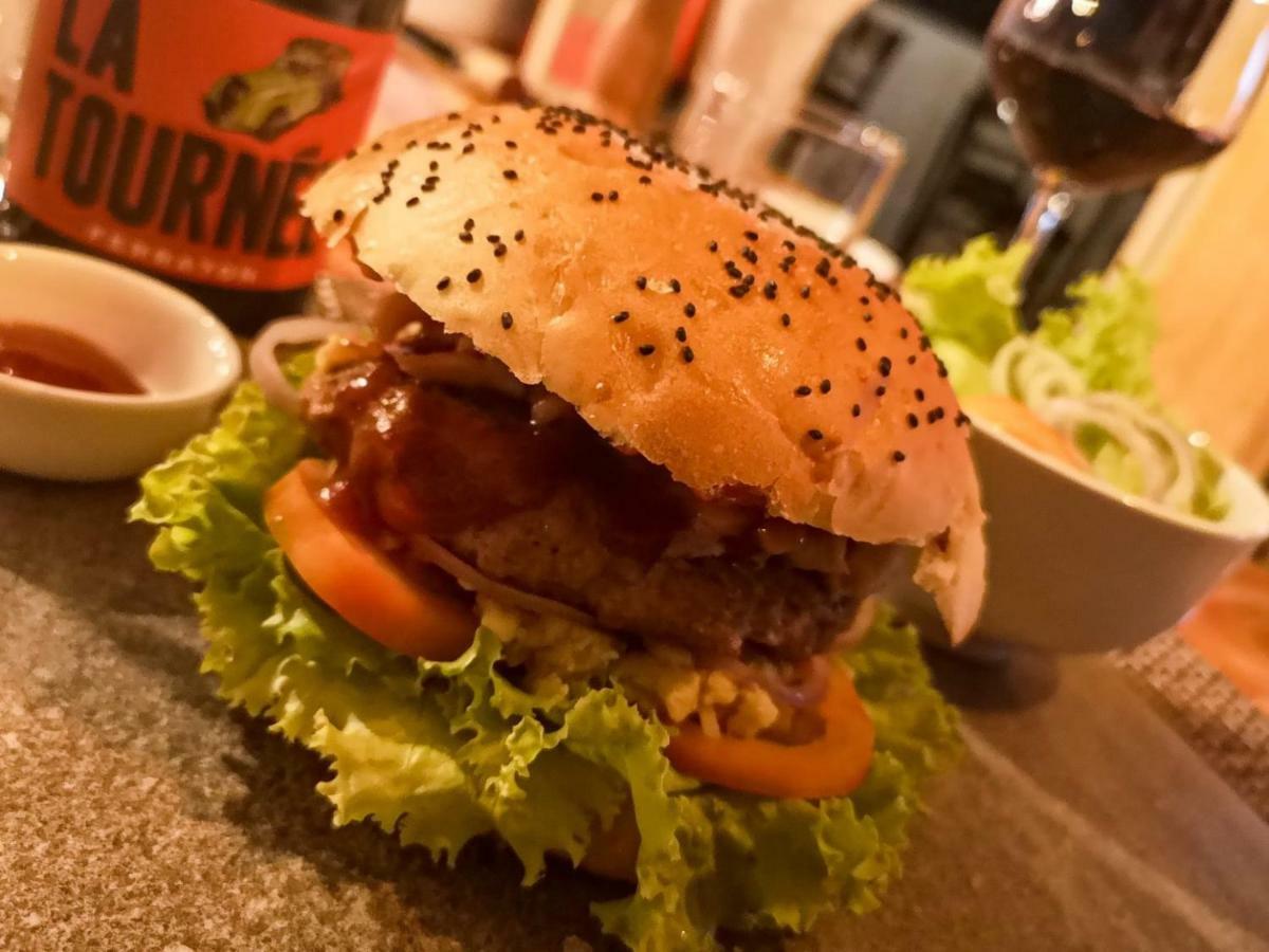 Route 76 Guest House 센 모노롬 외부 사진