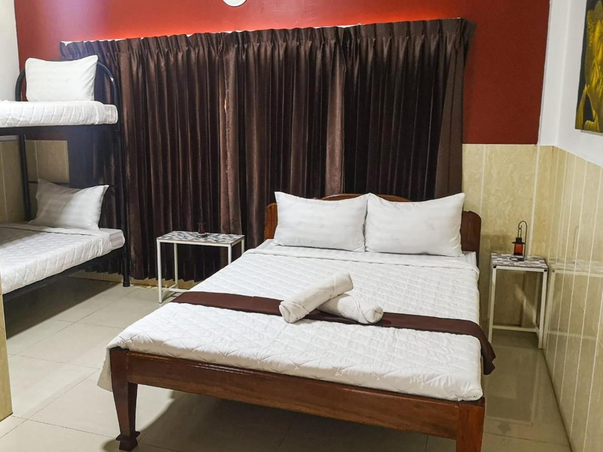 Route 76 Guest House 센 모노롬 외부 사진