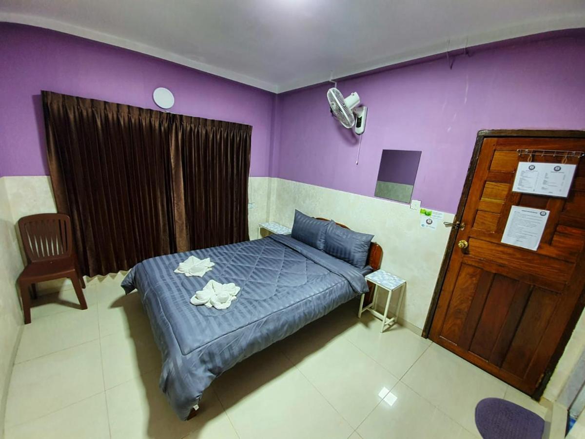 Route 76 Guest House 센 모노롬 외부 사진