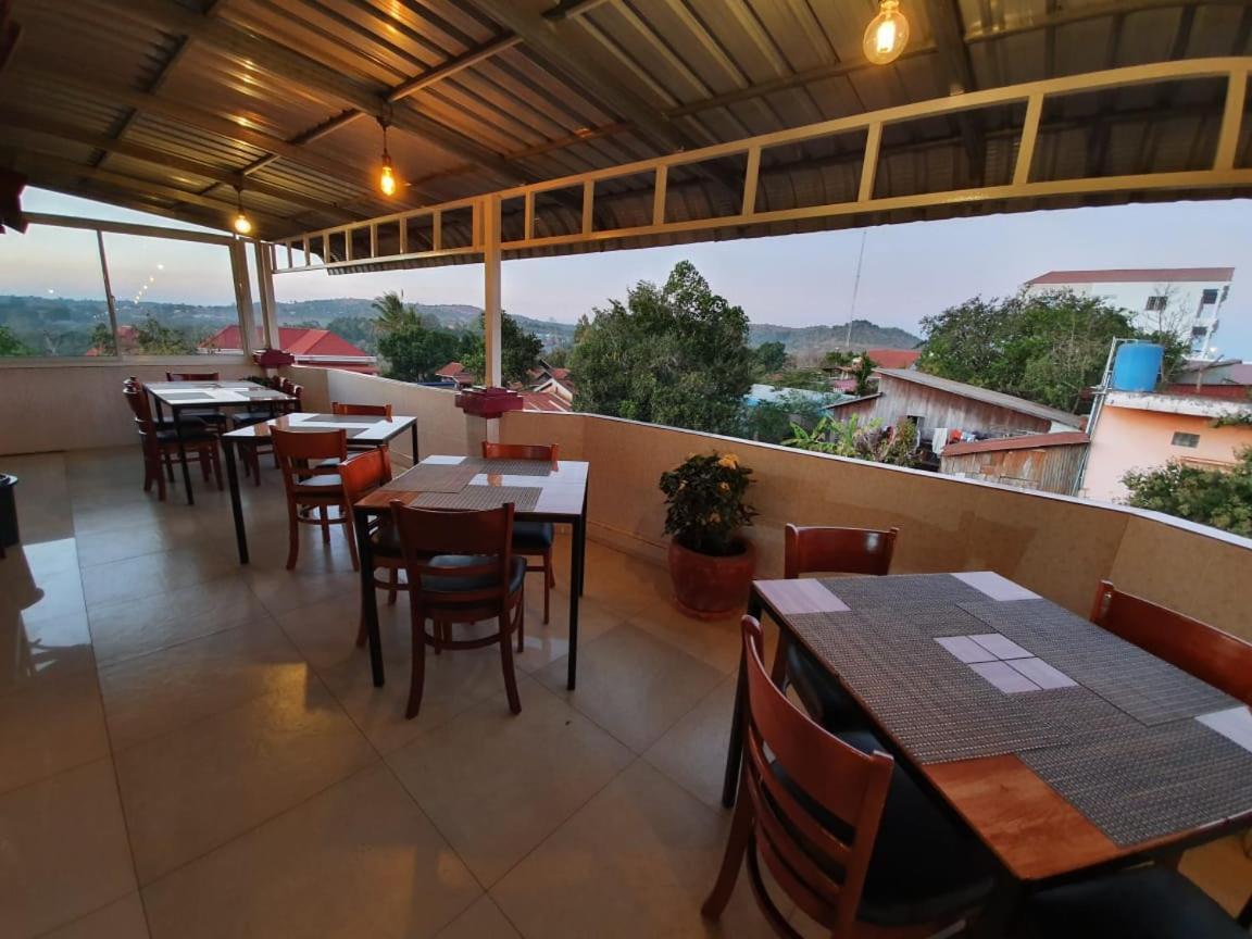 Route 76 Guest House 센 모노롬 외부 사진
